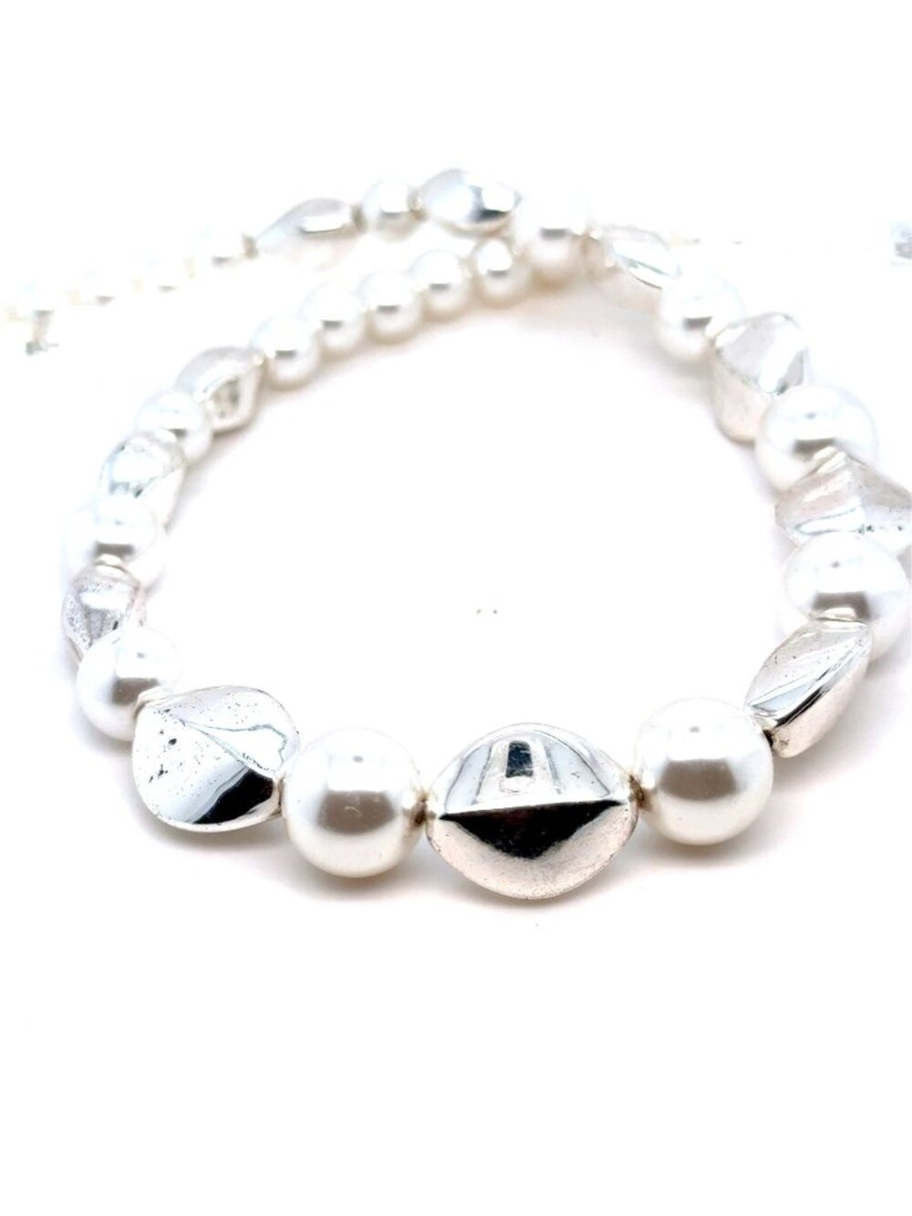 Silver/White Beads Necklace‎ (n3)